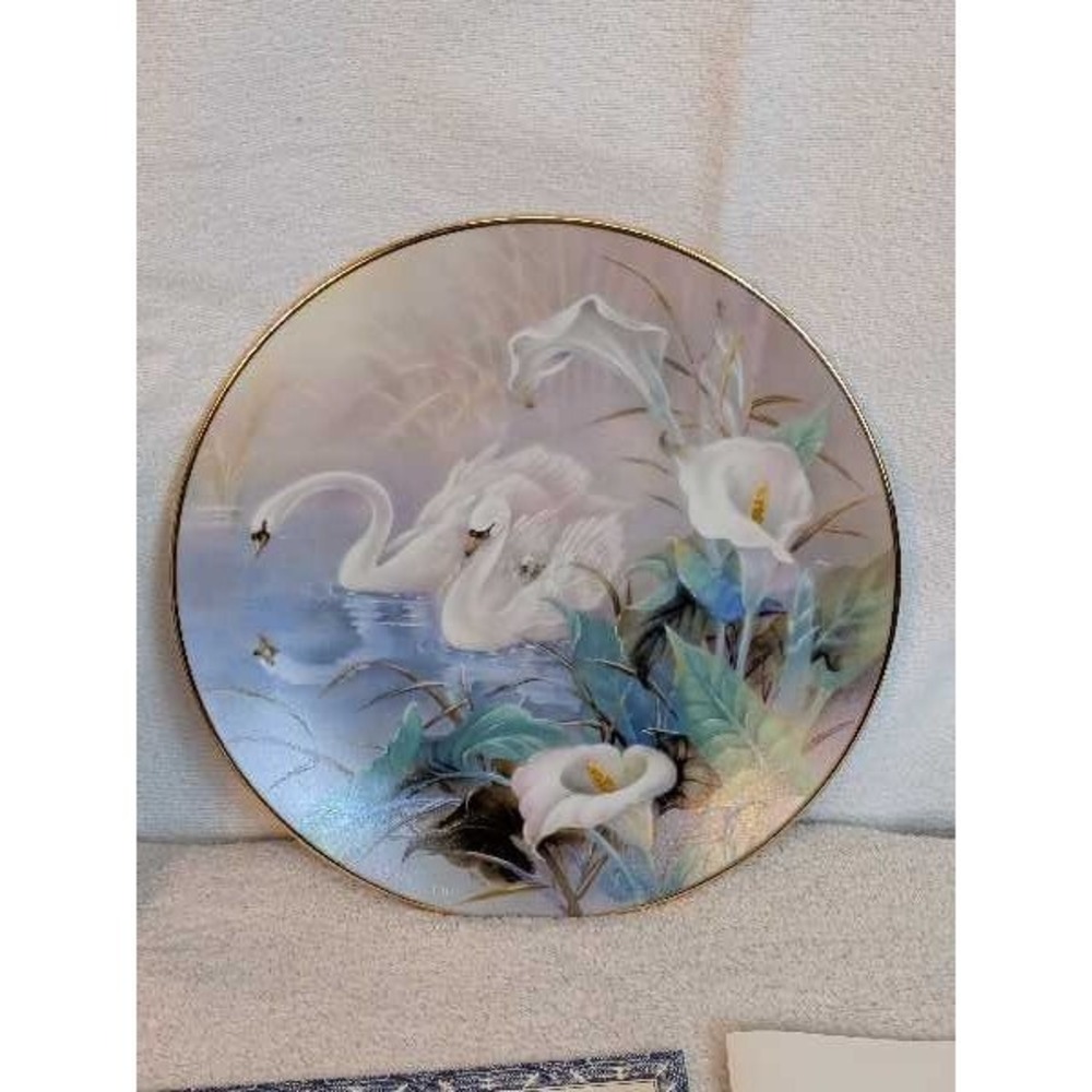 W.F. George The Swans Plate First Issue Lena Liu Art Collectible Porcelain - Picture 2 of 5